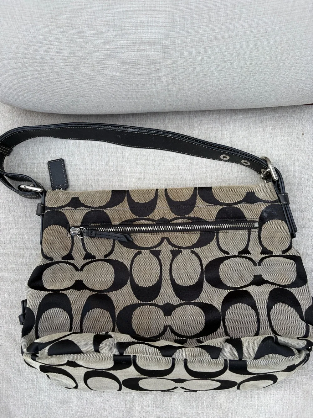 Coach Black Signature Pattern Shoulder Bag - Picture 3 of 6